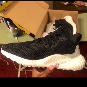 adidas aplhaboost w parley